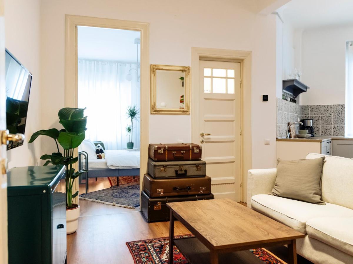 Lovely Vintage Double Studio In City Center Bukurešť Exteriér fotografie