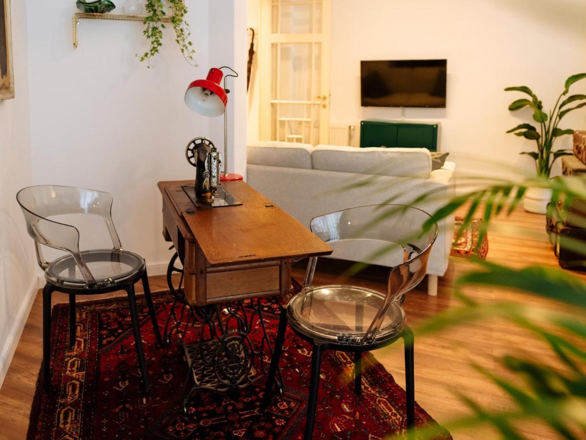 Lovely Vintage Double Studio In City Center Bukurešť Exteriér fotografie